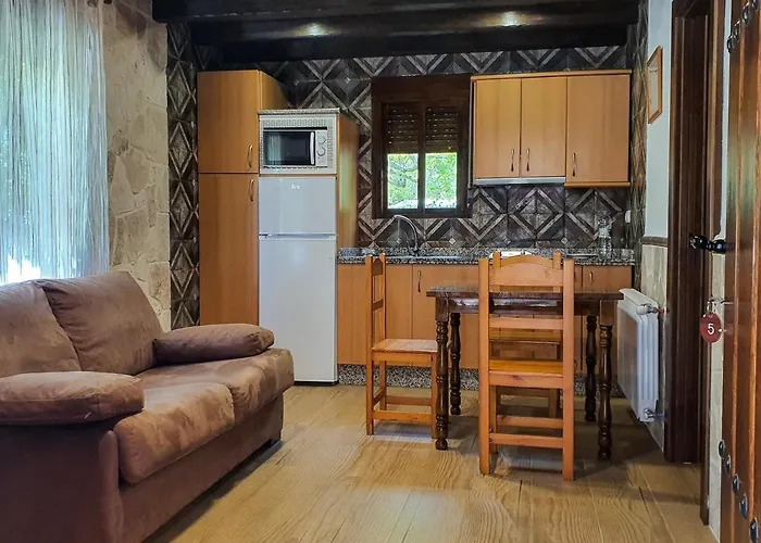 Complejo Turistico Canadas Casas De Campo- Actividades Gratuitas Todos Fines De Semana カントリーハウス バーニョス・デ・モンテマヨール