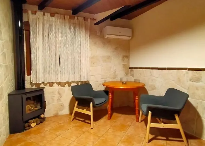 Complejo Turistico Canadas Casas De Campo- Actividades Gratuitas Todos Fines De Semana バーニョス・デ・モンテマヨール