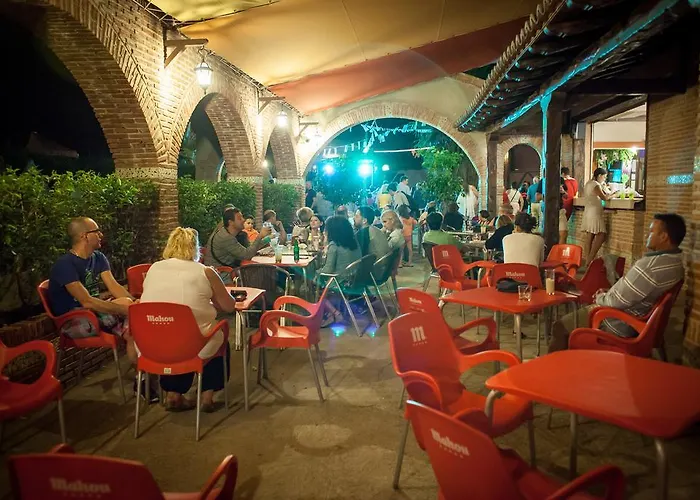 Casa rural Complejo Turístico Cañadas Casas De Campo- Actividades Gratuitas Todos Fines De Semana Banos De Montemayor