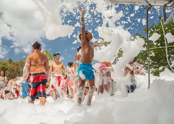 Complejo Turistico Canadas Casas De Campo- Actividades Gratuitas Todos Fines De Semana カントリーハウス バーニョス・デ・モンテマヨール