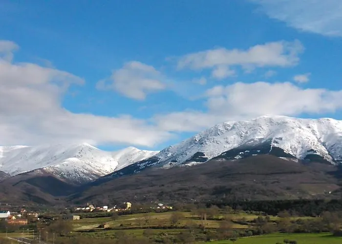 Complejo Turistico Canadas Casas De Campo- Actividades Gratuitas Todos Fines De Semana * バーニョス・デ・モンテマヨール